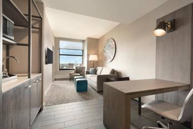 Embassy Suites By Hilton Minneapolis Downtown Hotel