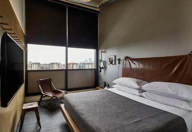 MOXY Minneapolis Uptown