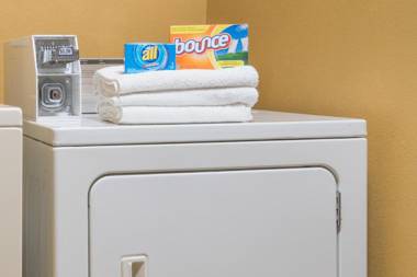 Days Inn by Wyndham Mounds View Twin Cities North