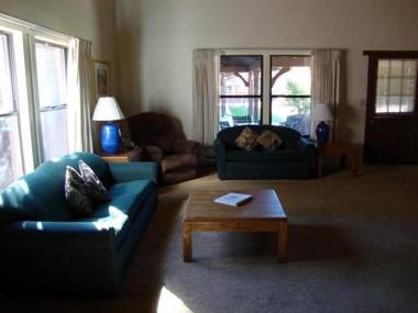 Roundhouse Resort a VRI resort