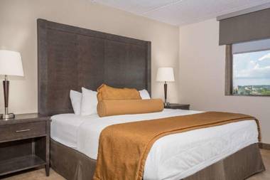Ramada by Wyndham Rochester Mayo Clinic Area