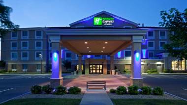 Holiday Inn Express Hotel & Suites Rogers an IHG Hotel