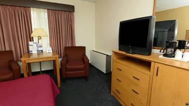 Americas Best Value Inn and Suites St. Cloud