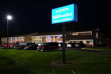 Stillwater Inn & Suites