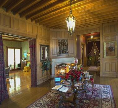 Alexander Mansion Bed & Breakfast