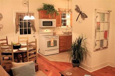 Carroll House Cottages