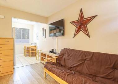 Oak Shores Studio 56