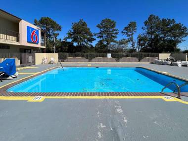 Motel 6 Hattiesburg MS