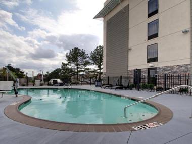 Holiday Inn Express & Suites Jackson Downtown - Coliseum an IHG Hotel