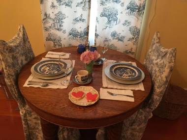 Magnolia Cottage Bed and Breakfast