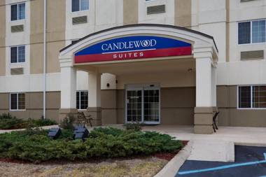 Candlewood Suites Pearl an IHG Hotel