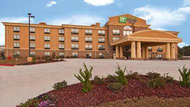 Holiday Inn Express & Suites Jackson/Pearl International Airport