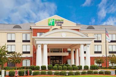 Holiday Inn Express & Suites Tupelo an IHG Hotel