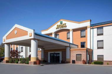 Quality Inn & Suites Arnold