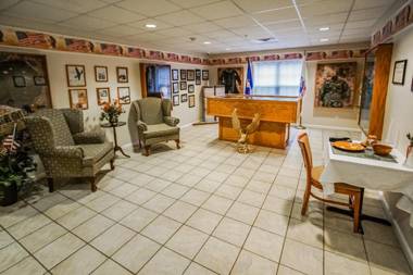 Surreys Grand Crowne Resort