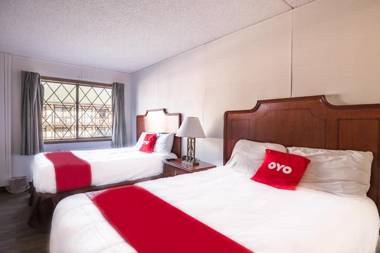 OYO Hotel Windmill Branson