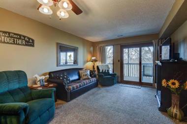 Westcreek RanchNotch NO STAIRS fireplace 2 pools private lake1 mile to SDC!