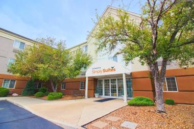 Sonesta Simply Suites St Louis Earth City
