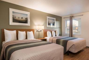 HomeTowne Studios by Red Roof Kansas City - Independence