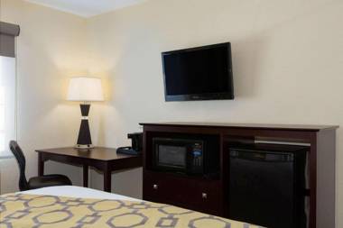 Baymont by Wyndham Jefferson City