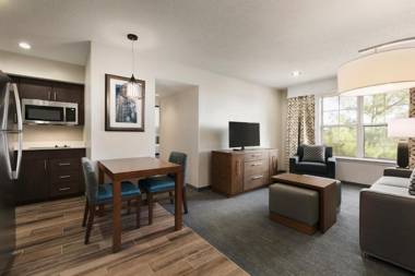 Homewood Suites by Hilton Kansas City Airport