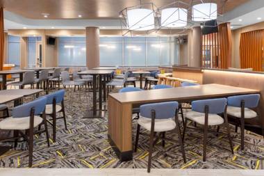 SpringHill Suites Kansas City Airport