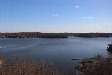 Lake Ozarks Get Away Topsider