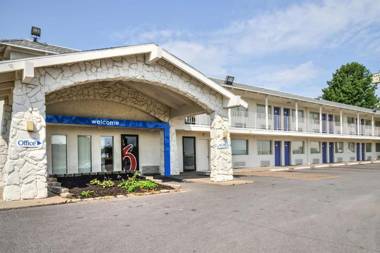 Motel 6-Saint Joseph MO