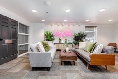 CozySuites CWE 2 queen bed hotel suite