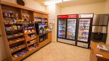 Candlewood Suites Springfield an IHG Hotel