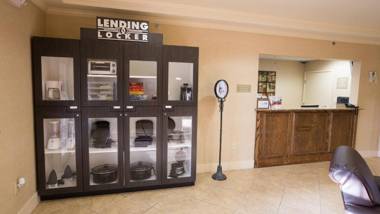 Candlewood Suites Springfield an IHG Hotel