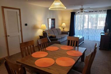 Emerald Bay Yacht Club G-4