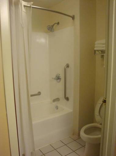 Luxury Inn & Suites Troy