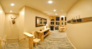 Glacier Outdoor Center