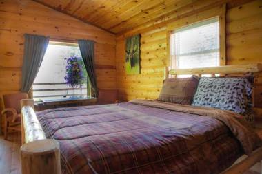 Summit Mountain Lodge and Steakhouse