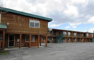 Yellowstone Country Inn