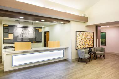 Holiday Inn Express Hotel & Suites Bellevue-Omaha Area an IHG Hotel