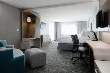 Courtyard by Marriott Omaha Bellevue at Beardmore Event Center