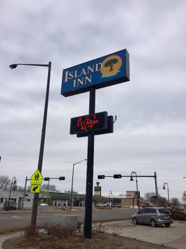 Island Inn