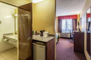 Quality Inn and Suites Lincoln