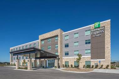 Holiday Inn Express & Suites - West Omaha - Elkhorn an IHG Hotel