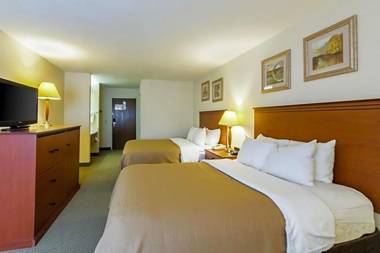 Econo Lodge Inn & Suites West