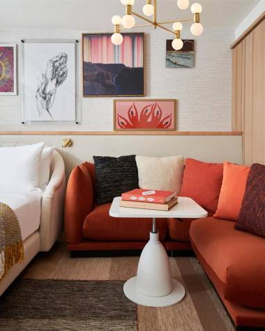 Virgin Hotels Las Vegas Curio Collection by Hilton