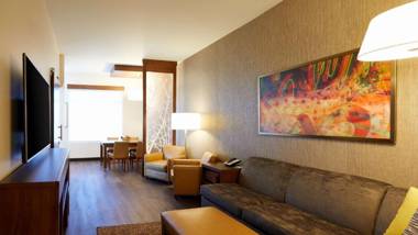 Hyatt Place Las Vegas at Silverton Village