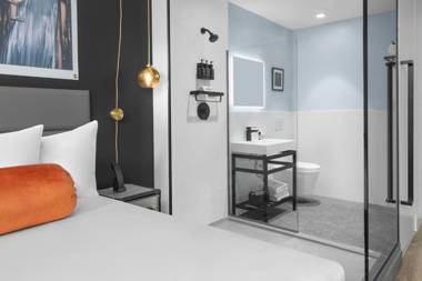 The ENGLiSH Hotel Las Vegas a Tribute Portfolio Hotel