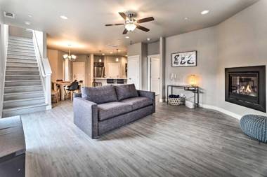 Minden Townhome with BBQ 16 Mi to Lake Tahoe!