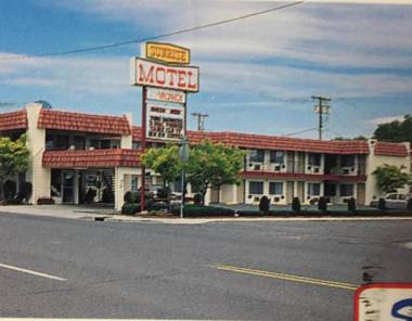 Sunrise Motel