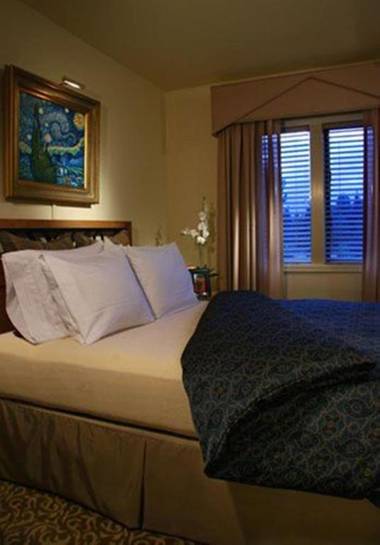 Lodge at Kingsbury Crossing