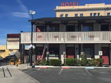 Jim Butler Inn & Suites