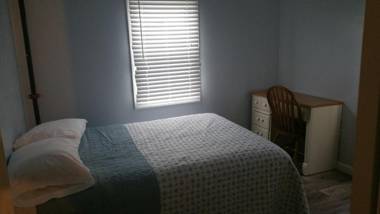 12 Ashworth Ave suites